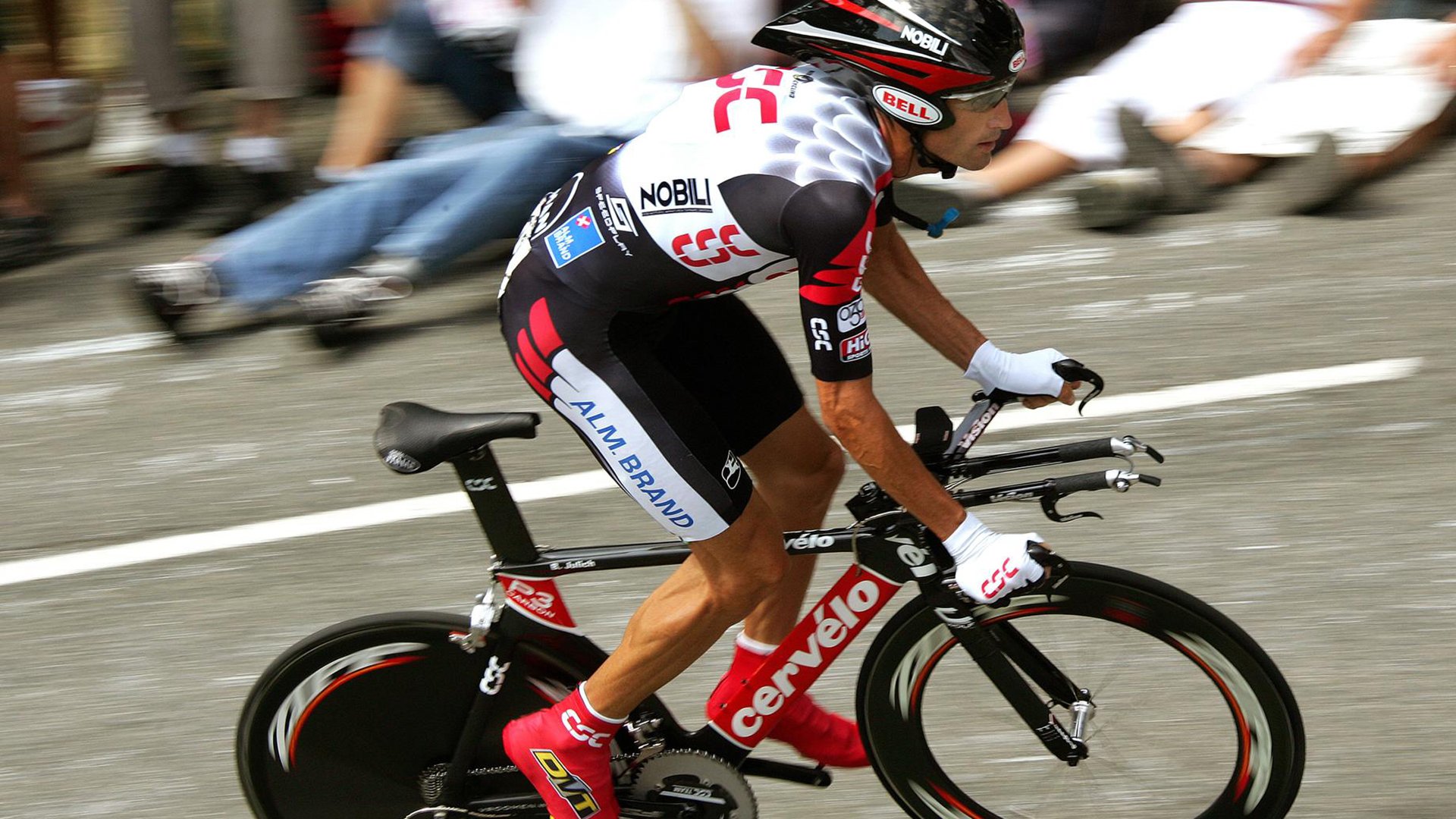 莱万多夫斯基在IG比赛中高光表现,回归赛场引发热议!